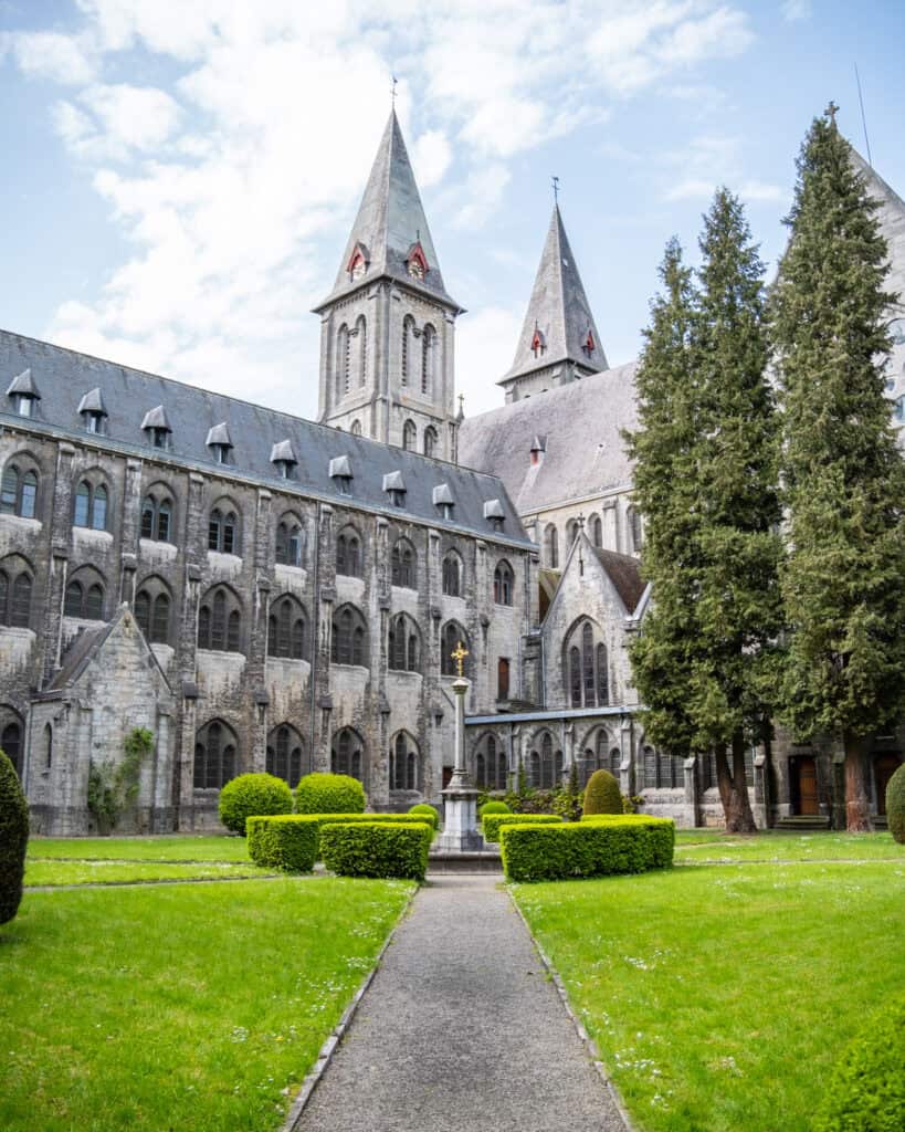 AA Abbaye de Maredsous 01